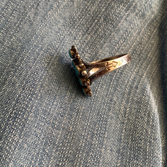 Vintage Navajo Snake Eye Turquoise Ring - Picture 4 of 4